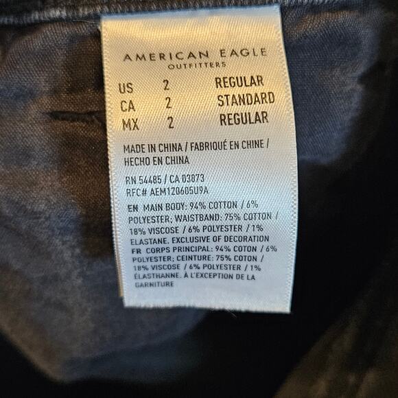 American Eagle Black Distressed High Waist Mom Jean Comfort Stretch Waistband 2 - Picture 11 of 14